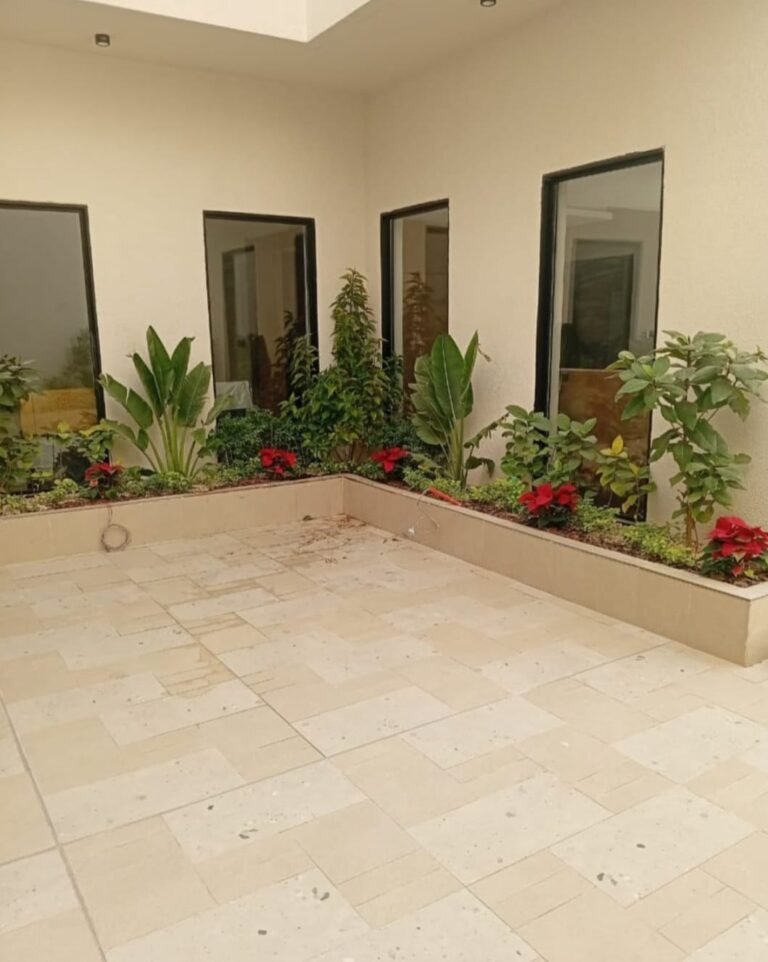 خبير في تنسيق الحدائق بالرياض | تصميم وتنفيذ حدائق عصرية باحترافية